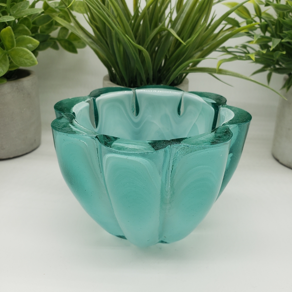 Vitrocolor Recycled Agate White Teal Blue Floral Design Art Glass Bowl - Picture 8 of 8